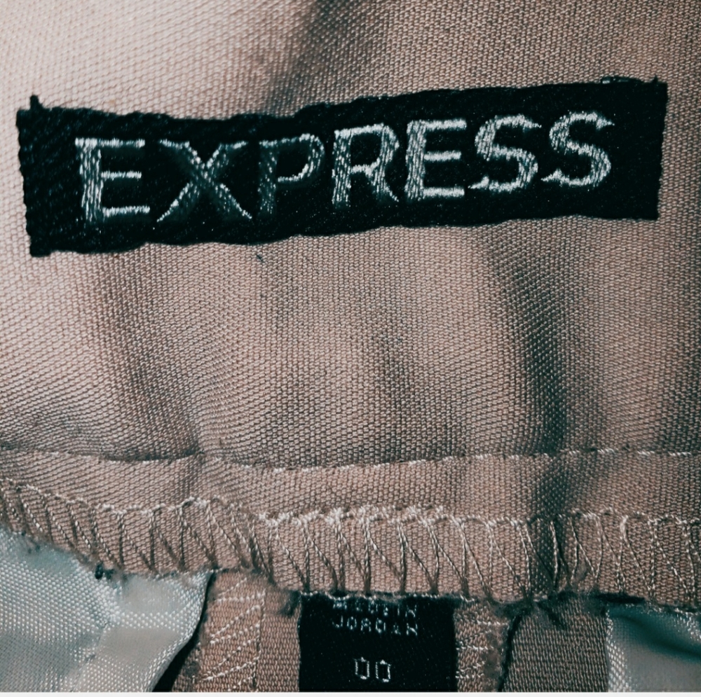 Shorts - Picture 4 of 4